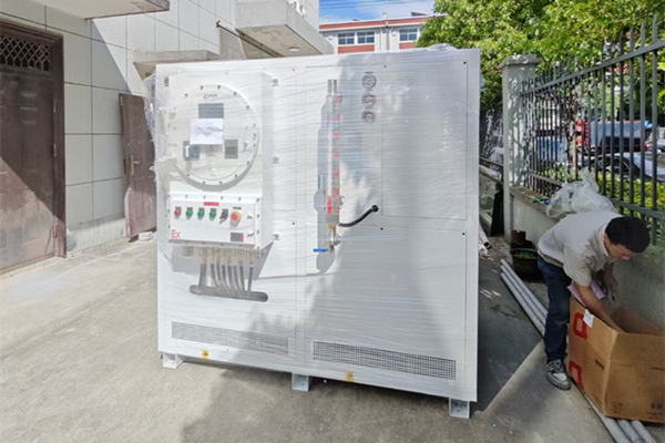 密閉高低溫一體機(jī)如何避免溫度波動？做好這些措施！